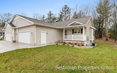 1501 W Addison, Muskegon, MI 49445