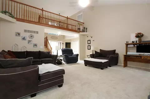 Living - 807 War Bonnet, Tecumseh, MI 49286 photo 3 of 4
