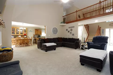 Living - 807 War Bonnet, Tecumseh, MI 49286 photo 2 of 4