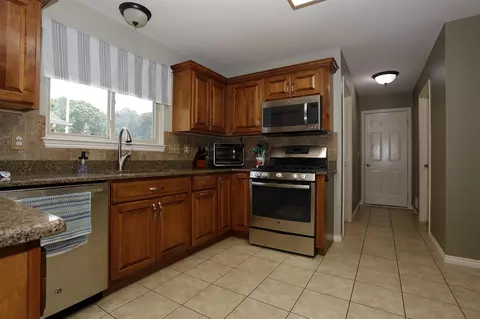 Entry Way - 807 War Bonnet, Tecumseh, MI 49286 photo 1 of 1