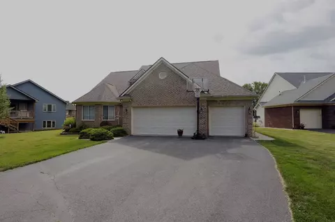 Exterior - 807 War Bonnet, Tecumseh, MI 49286 photo 3 of 7