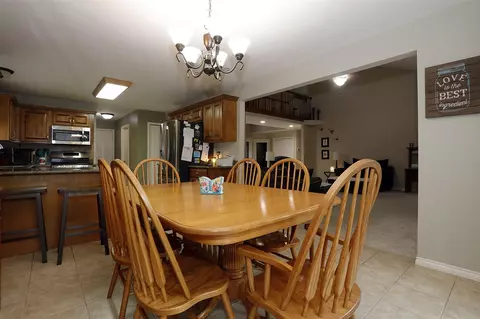 Dining - 807 War Bonnet, Tecumseh, MI 49286 photo 2 of 4