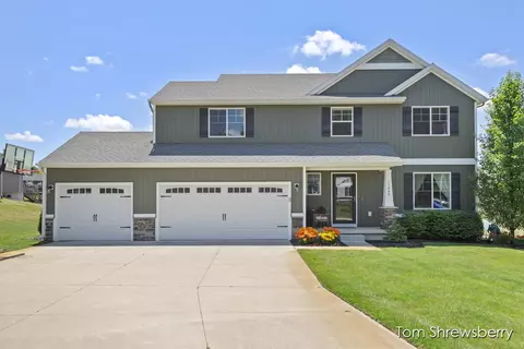 11800 Ridge Water, Sparta, MI 49345