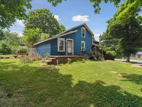 1015 S Marshall, Marshall, MI 49068 photo 3