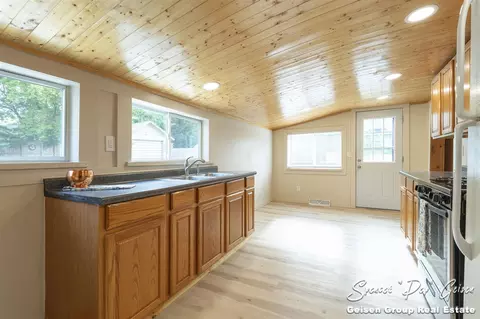 510 Crooks, Belding, MI 48809 photo 13