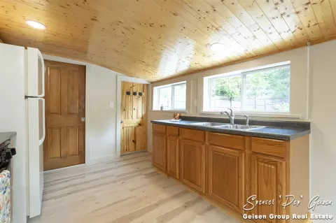 510 Crooks, Belding, MI 48809 photo 10