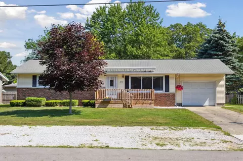 2152 Arbor, Norton Shores, MI 49441