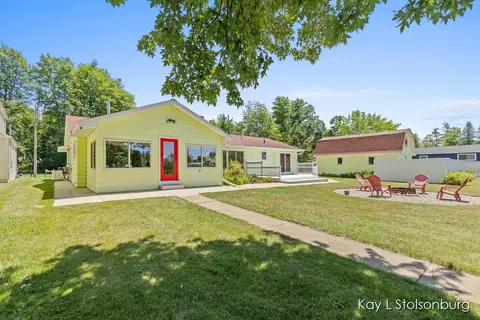 1426 Lynn, Middleville, MI 49333