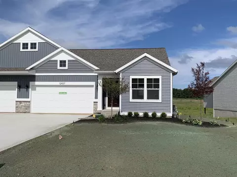 12437 Newbridge #25, Grand Haven, MI 49417