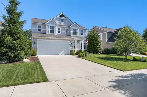 6785 Craftsman Sq #2, Rockford, MI 49341