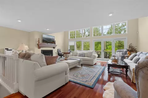 5686 Bayonne, Haslett, MI 48840 photo 13