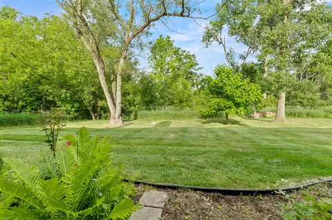 5686 Bayonne, Haslett, MI 48840 photo 32