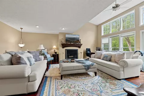 5686 Bayonne, Haslett, MI 48840 photo 17