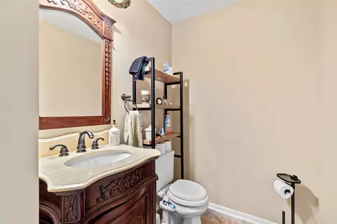 5686 Bayonne, Haslett, MI 48840 photo 15