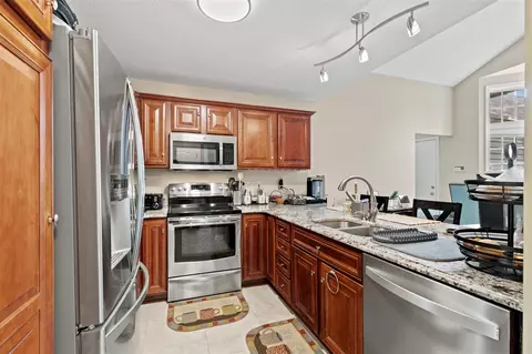5686 Bayonne, Haslett, MI 48840 photo 6