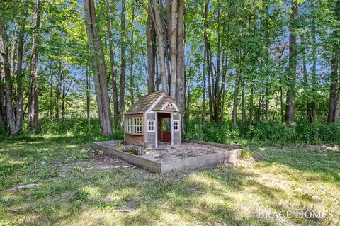 2230 138th, Dorr, MI 49323 photo 40