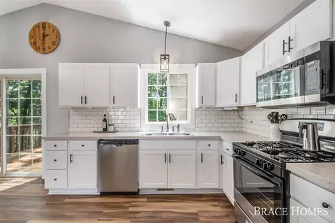 2230 138th, Dorr, MI 49323 photo 13