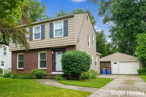 1860 Woodward, Grand Rapids, MI 49506