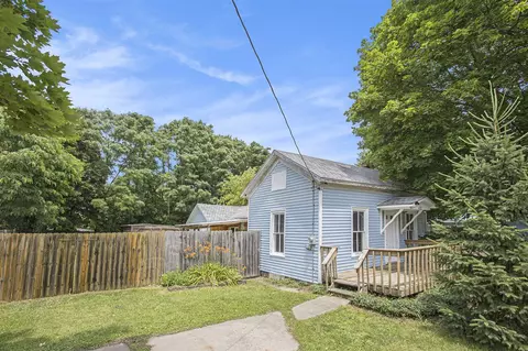 Exterior - 632 W Main, Mendon, MI 49072 photo 3 of 5