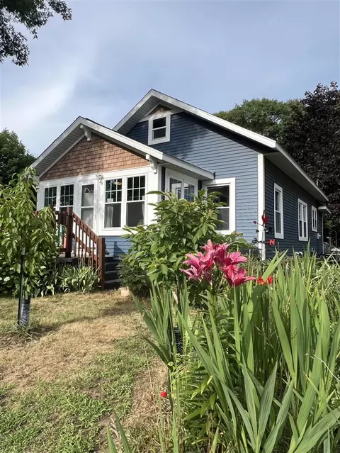 160 N 3rd, Fruitport, MI 49415