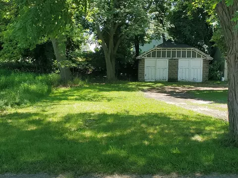 151 Harrison, Manistee, MI 49660 photo 2
