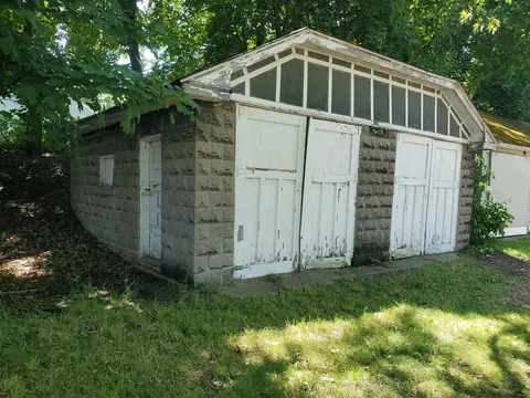 151 Harrison, Manistee, MI 49660 photo 3