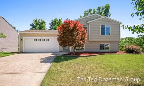 136 Bluegrass, Holland, MI 49424