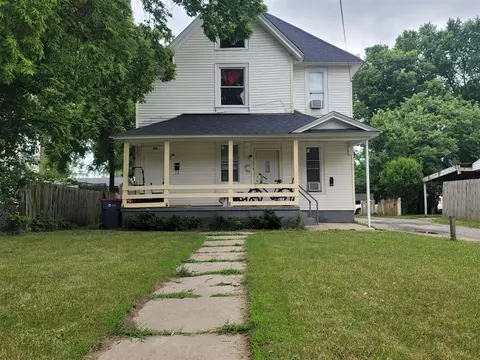 212 Dickinson, Grand Rapids, MI 49507