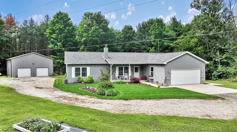 8100 S 2nd, Mattawan, MI 49071