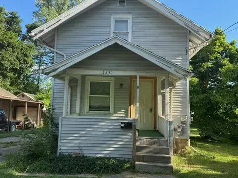 1531 Redwood, Lansing, MI 48915