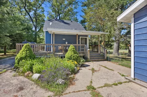 839 E Wilcox, White Cloud, MI 49349 photo 9