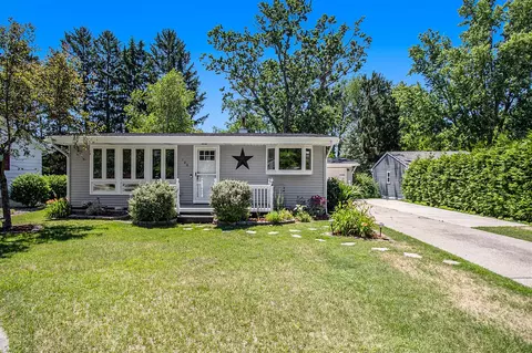 108 Williams, Battle Creek, MI 49015