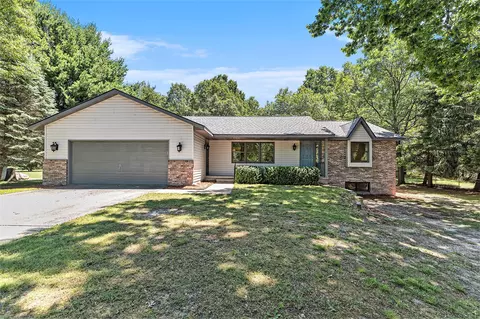 2229 Red Apple, Manistee, MI 49660