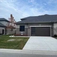 7483 Gramercy # 15, West Bloomfield, MI 48322