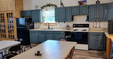 Kitchen - 16037 4 Mile, Morley, MI 49336 photo 2 of 7