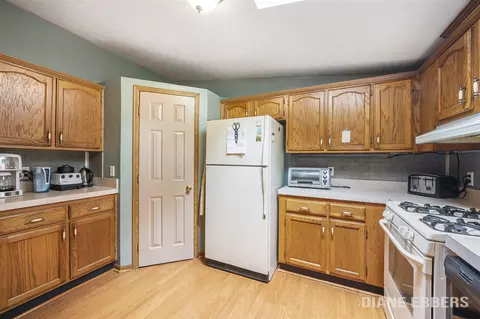 Kitchen - 16037 4 Mile, Morley, MI 49336 photo 7 of 7