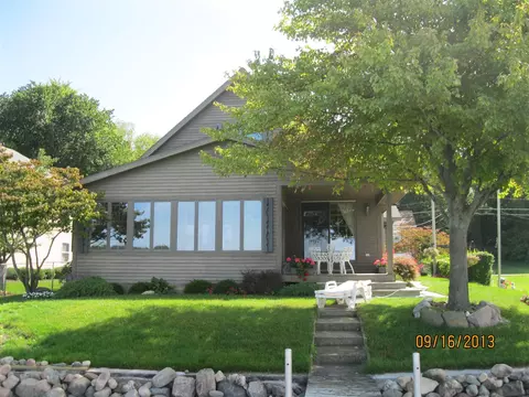 4554 E Shr, Caledonia, MI 49316