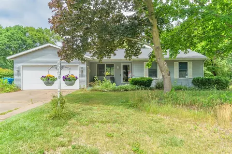 15255 Pruin, Spring Lake, MI 49456