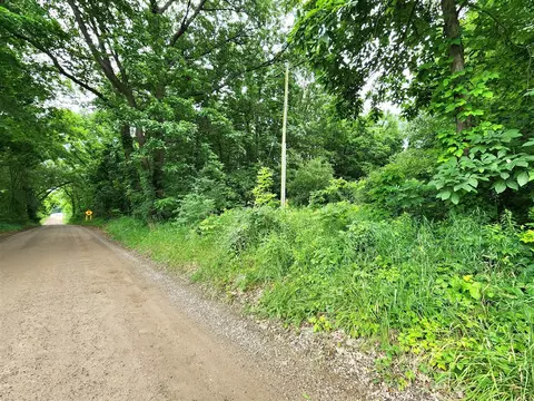 14989 Sharon Holw, Manchester, MI 48158