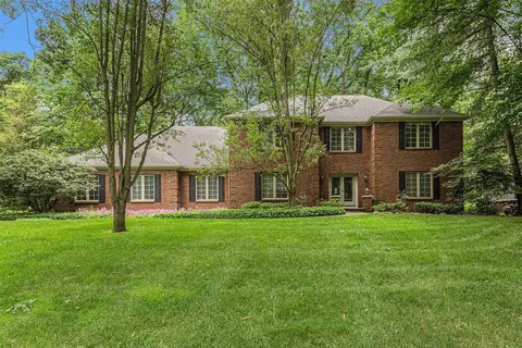 6580 Donnegal, Grand Rapids, MI 49546