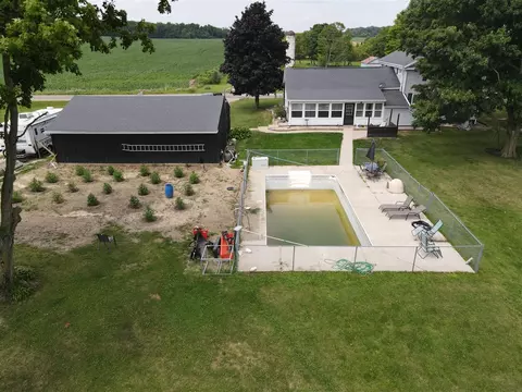 Exterior - 8731 Beecher, Pittsford, MI 49271 photo 16 of 22