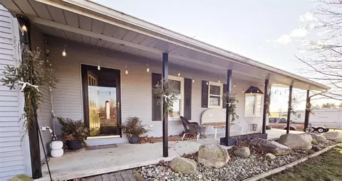 Exterior - 8731 Beecher, Pittsford, MI 49271 photo 1 of 22