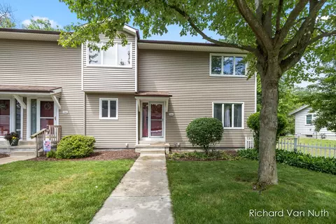 1360 W Norton #10, Roosevelt Park, MI 49441