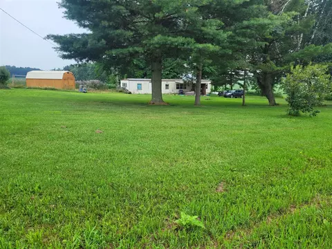 9999 Strait, Jonesville, MI 49250