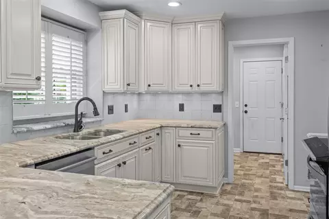 7255 Green Mdw, Canton, MI 48187 photo 6