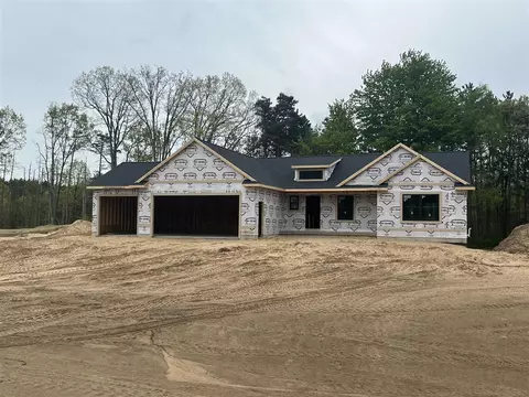 1300 Secluded Pnes, Sparta, MI 49345