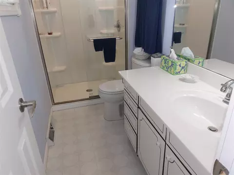 Bath - 1434 Ottawa, Niles, MI 49120 photo 1 of 5