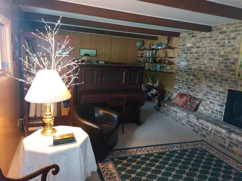 Living - 1434 Ottawa, Niles, MI 49120 photo 3 of 3