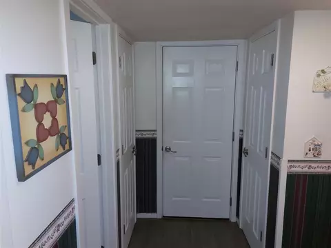 Entry Way - 1434 Ottawa, Niles, MI 49120 photo 4 of 4