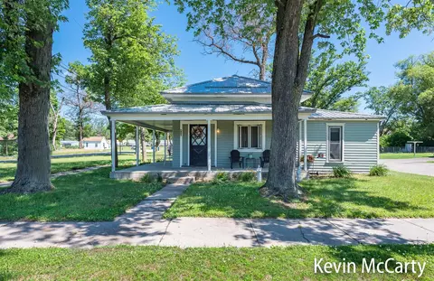 410 Seventh, Baldwin, MI 49304 photo 4